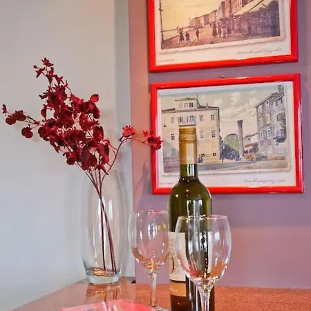 P&c Two-bedroom With Balcony, Near Old Town, Free Public Parking Area Zadar