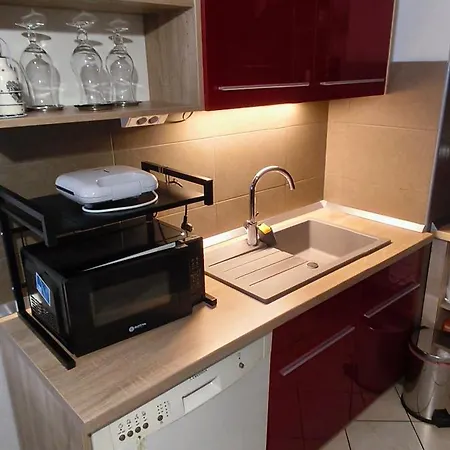 P&c Two-bedroom With Balcony, Near Old Town, Free Public Parking Area Zadar