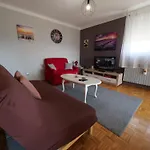 P&c Two-bedroom With Balcony, Near Old Town, Free Public Parking Area Zadar