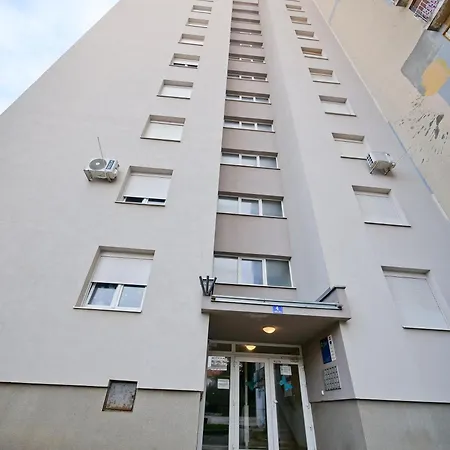 P&c Two-bedroom With Balcony, Near Old Town, Free Public Parking Area * Zadar