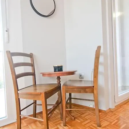 公寓 P&c Two-bedroom Sea View With Balcony, Free Public Parking Area