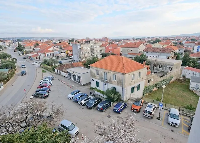 P&c Two-bedroom Sea View With Balcony, Free Public Parking Area * Zadar