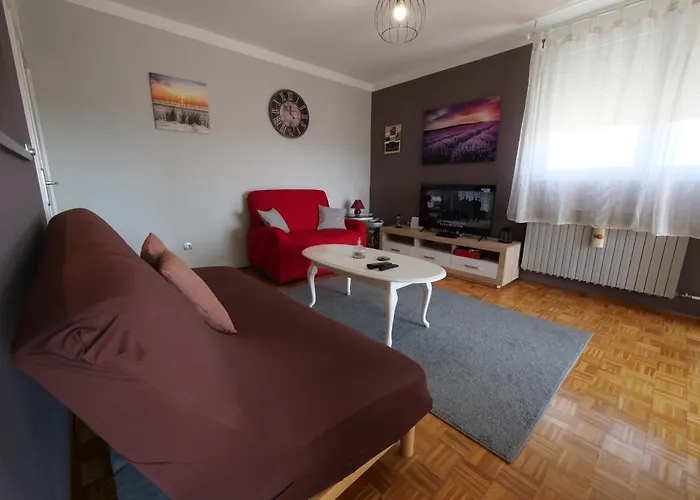 P&c Two-bedroom With Balcony, Near Old Town, Free Public Parking Area Zadar